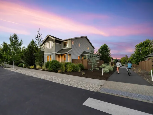 61094 SE Sydney Harbor Dr, Bend, OR 97702