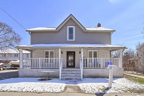 17 Royal St #UPPER Photo 1