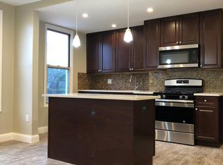 7118 67th St, Ridgewood, NY 11385