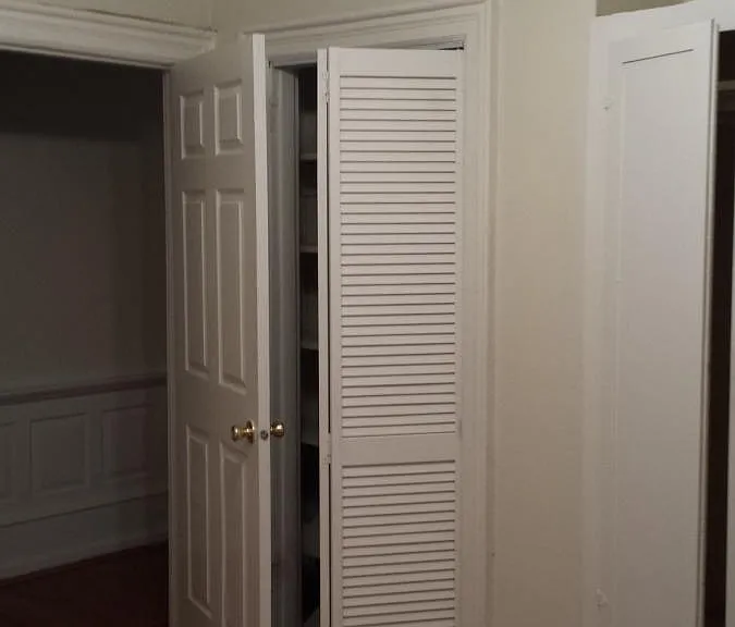 1953 Locust St #2R — Photo 15