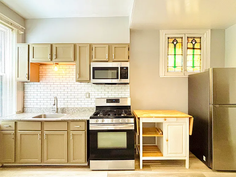 4216 Connecticut St — Photo 9