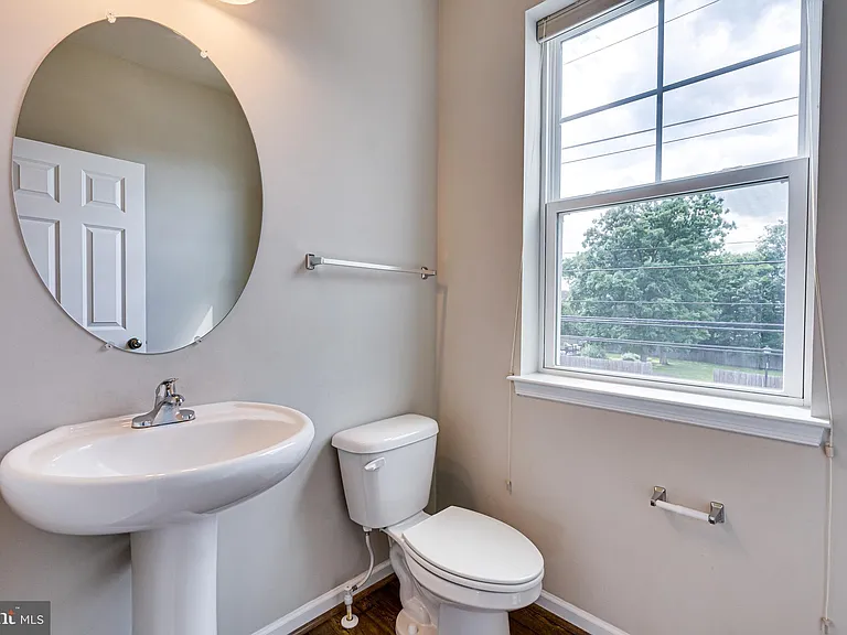 14263 Travilah Rd — Photo 17