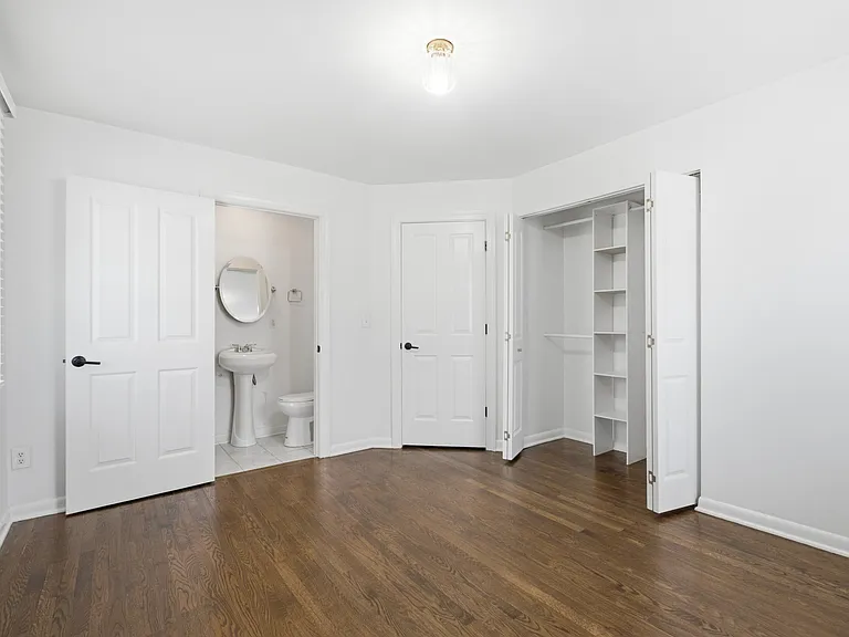 547 Harding Pl — Photo 13