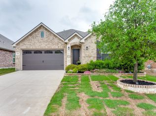 9232 Flying Eagle Ln, Fort Worth, TX 76131