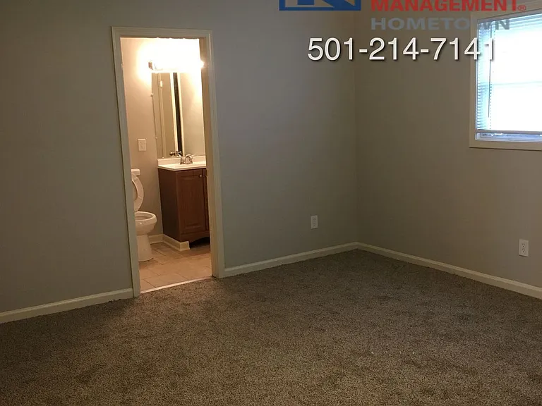 807 S Main — Photo 13