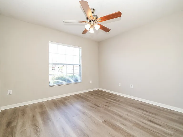 12008 Butler Woods Cir — Photo 10