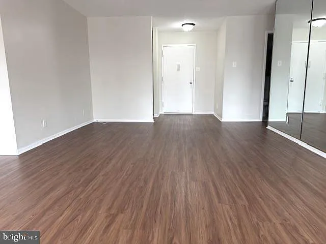 307 Yoakum Pkwy #310 — Photo 9