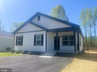 62 Salina Ln, Colonial Beach, VA 22443