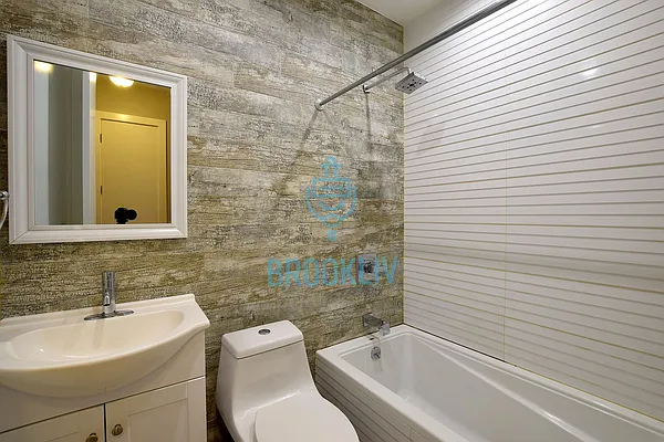 Rented by null | media 33