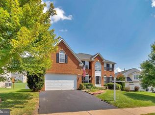 303 Preston Dr, Warrenton, VA 20186