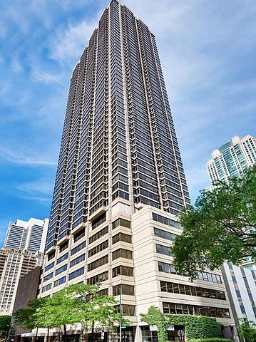 1st image of 30 E Huron St APT 5009