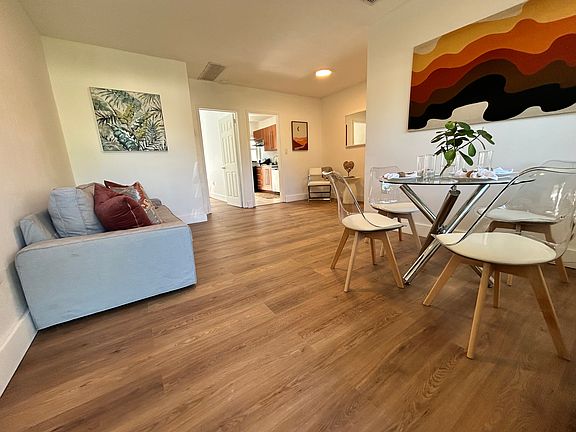 5th image of 424 NE 70th St Unit 424