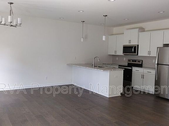 3rd image of 11252 Benton Pointe Way