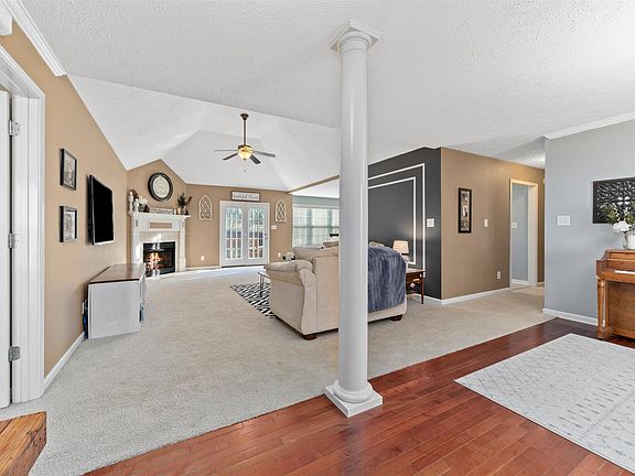 2nd image of 3483 Hickory Glen Dr