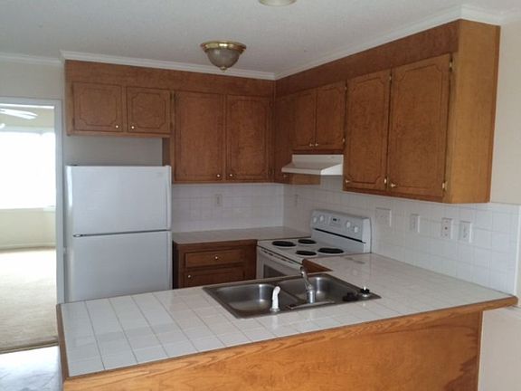 4th image of 3987 Sterling Pointe Dr Unit Lll2