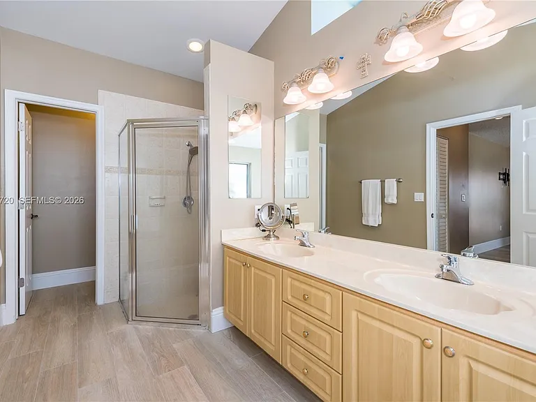 850 Amherst Ave — Photo 18