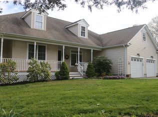 16 Buena Vista Dr, Cumberland, RI 02864