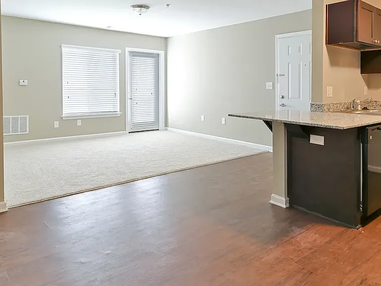 Summit Apartments — Photo 7