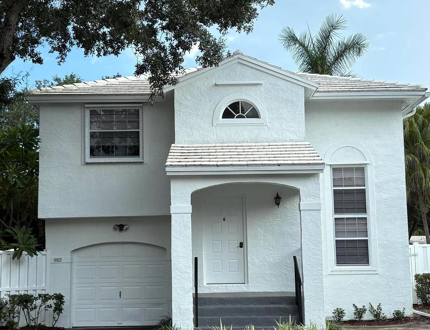 3 bed, 2.5 bath, 1494 sqft, $3,800 — Photo 1