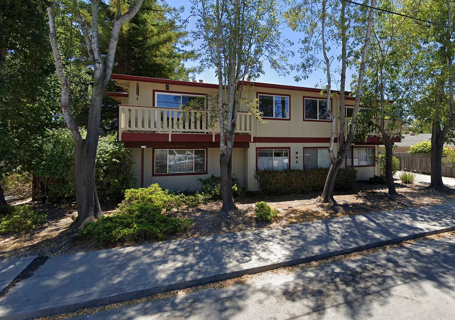 832 Hanover St — Photo 1