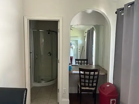 2 bed, 1289 sqft, $925 — Photo 2