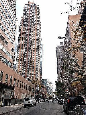 1st image of 450 W 58th St #3Y