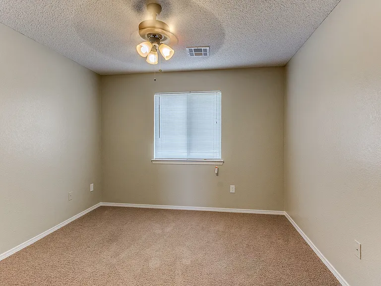 11296 Bullseye St — Photo 21