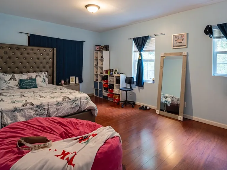 Bedroom #1