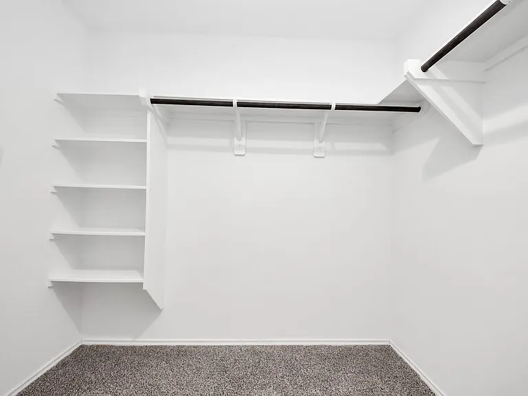 5611 Simcrest Grove Dr — Photo 16