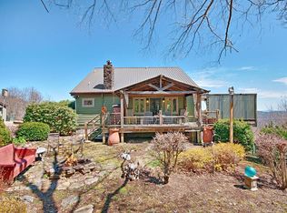 65 Pioneer Ridge Rd, Canton, NC 28716