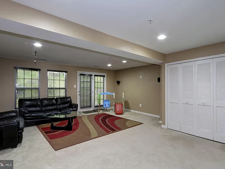 7055 Oak Grove Way #119 — Photo 6