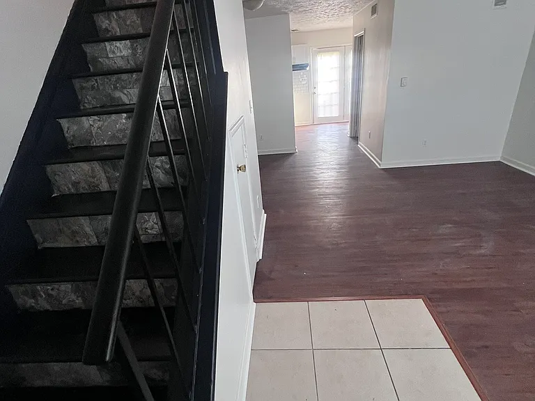 3343 Ashley Ln — Photo 10