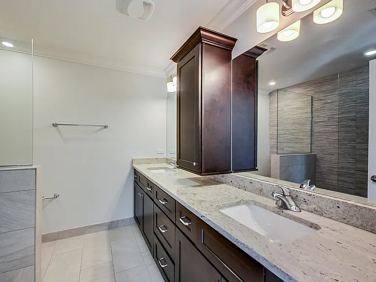 2347 W North Ave #3 — Photo 14