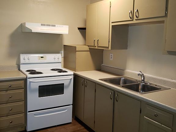 2nd image of 719 & 721 Claire Ave #721