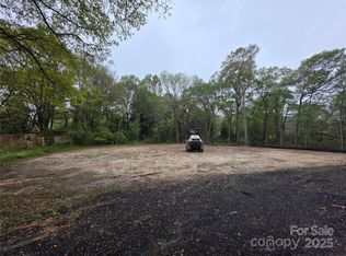 0 W Lee St, Dallas, NC 28034