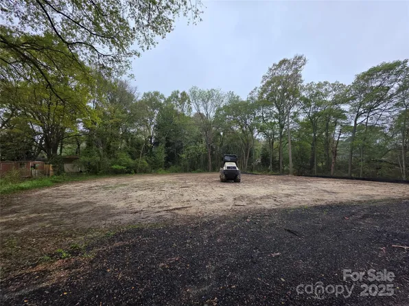 0 W Lee St, Dallas, NC 28034