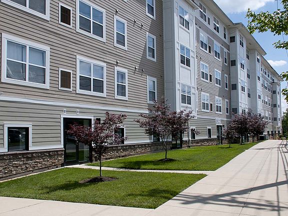2nd image of 10095 Washington Blvd #326