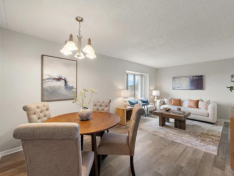 Baldwin on Chester 55+ Independent Living — Photo 19