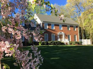 7605 Montmartre Rd, Greensboro, NC 27409