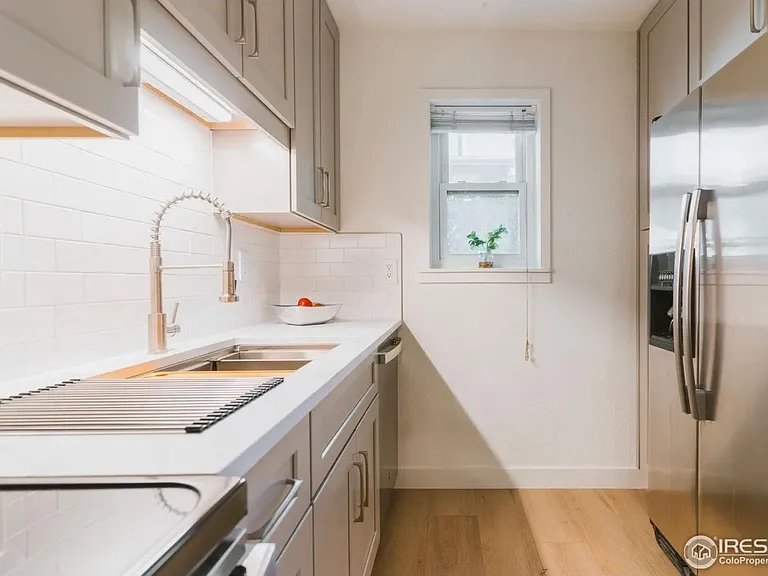 208 Pearl St #H — Photo 10