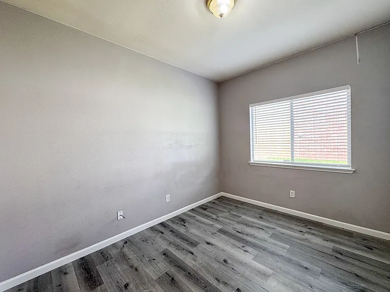 1212 Maple Terrace Dr — Photo 20