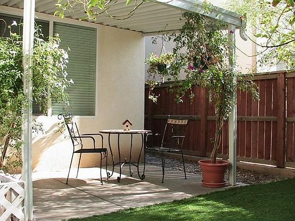 Private Tranquil Patio