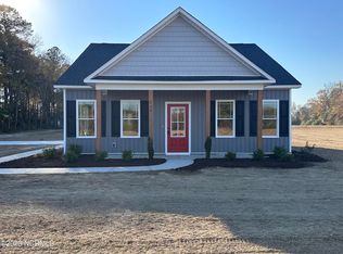 949 Micro Rd, Selma, NC 27576