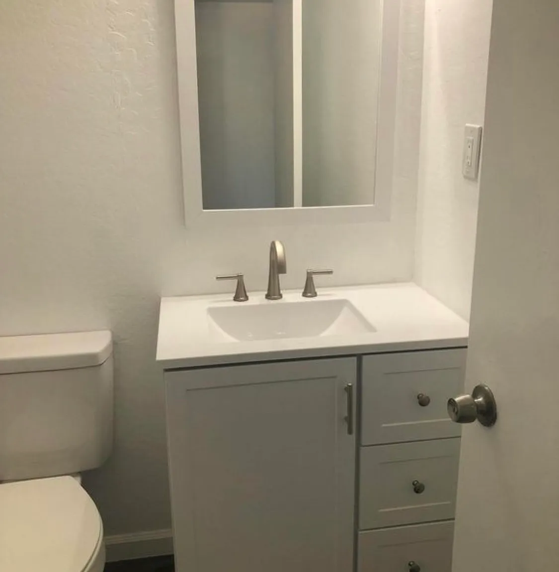 3 bed, 1080 sqft, $2,400 — Photo 3