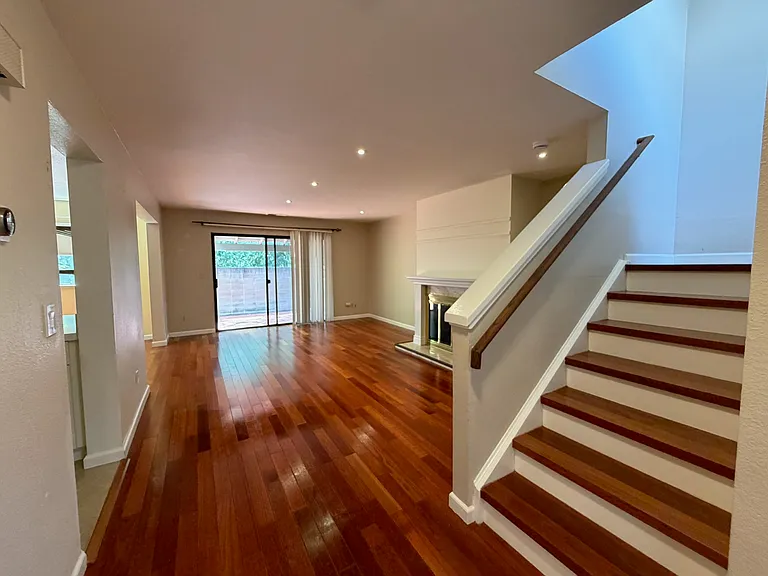6 Basin Ct — Photo 4