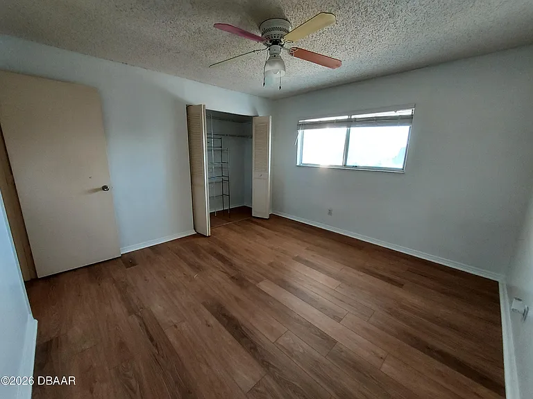 55 Vining Ct #204 — Photo 2