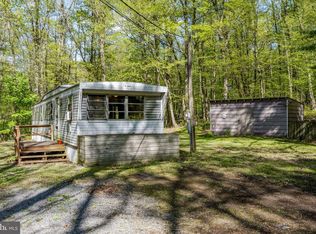 1528 Hilltop Rd, Mohnton, PA 19540