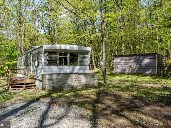 1528 Hilltop Rd, Mohnton, PA 19540