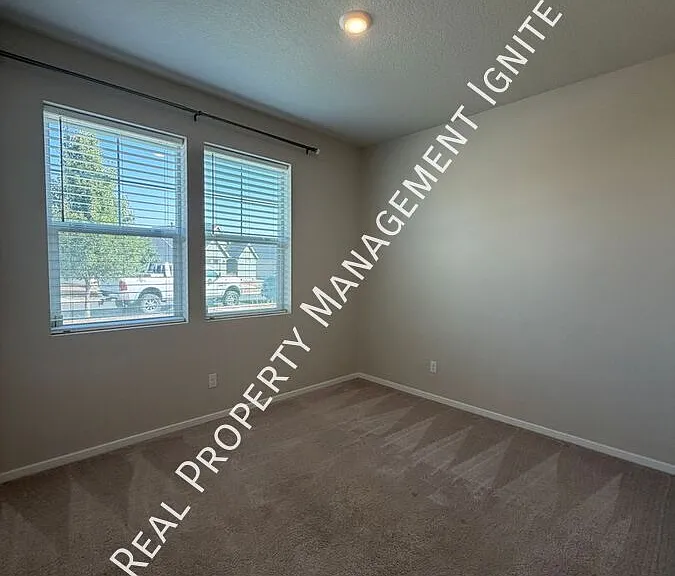 1430 NW Upas Pl — Photo 6