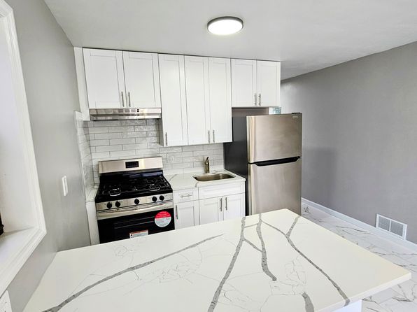 449 Washington Ave #10